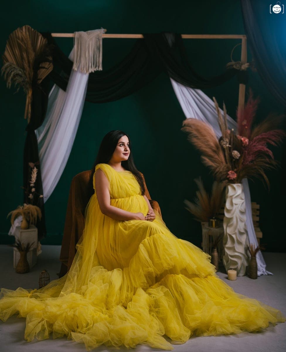 Maternity gown option for an indoor maternity photoshoot in Delhi