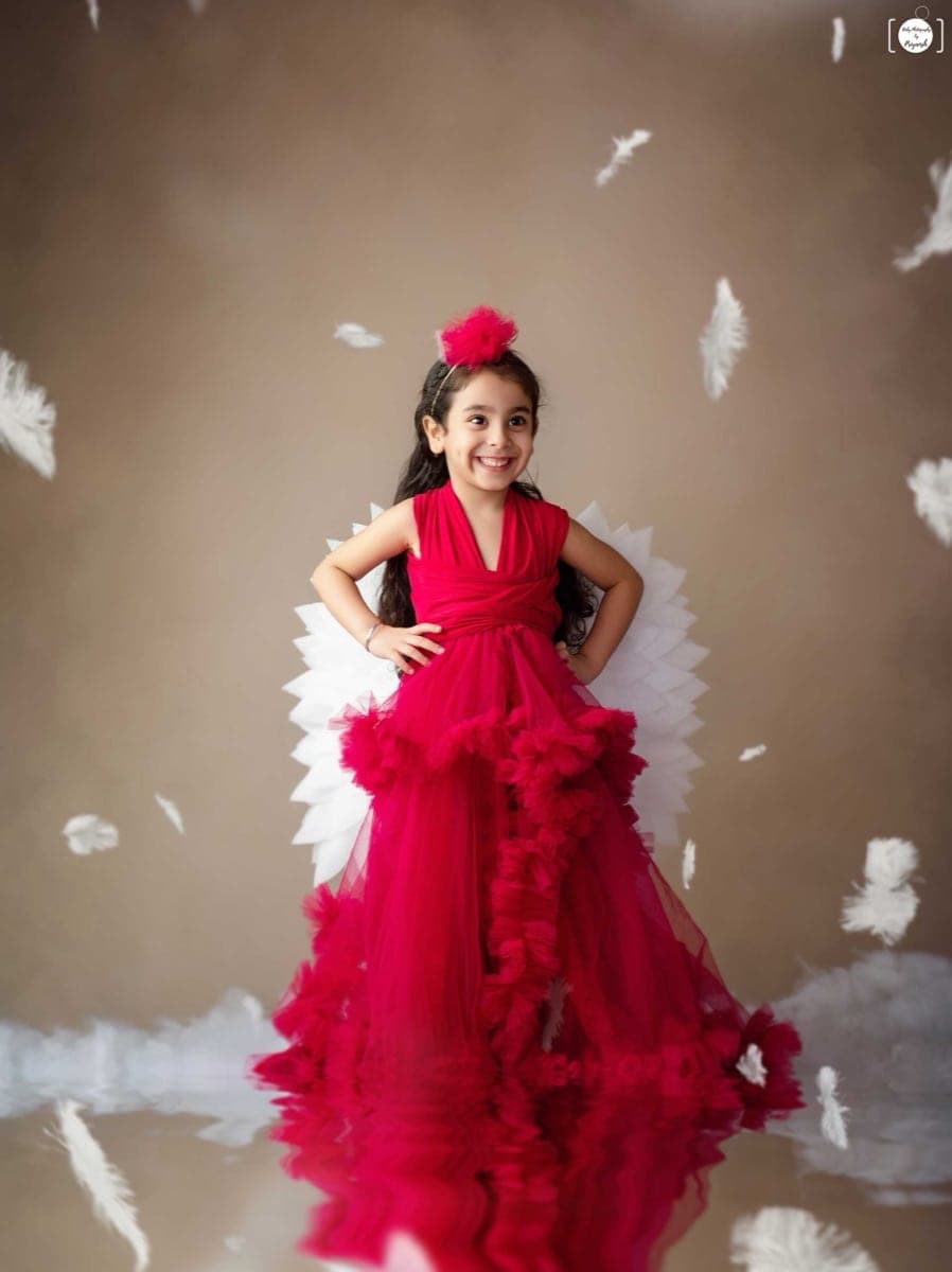 Kids birthday cake smash celebration photographed in Gurgaon studio by Priyansh Bhardwaj.